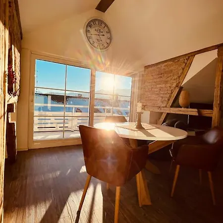 Apartment Penthouse Im Dachgeschoss *